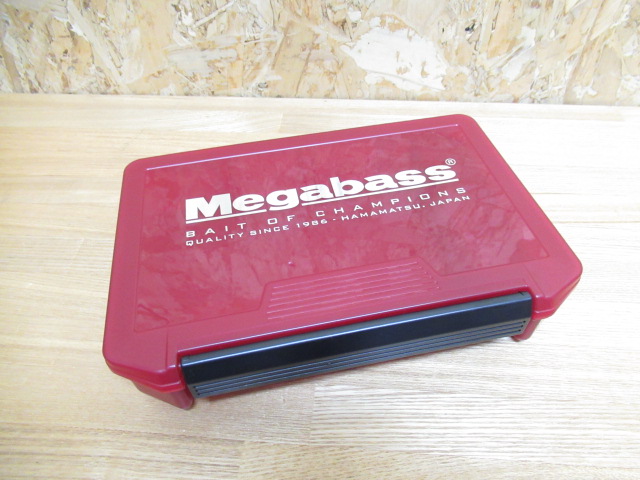 MEGABASS LUNKER LUNCH BOX MB-3010DM