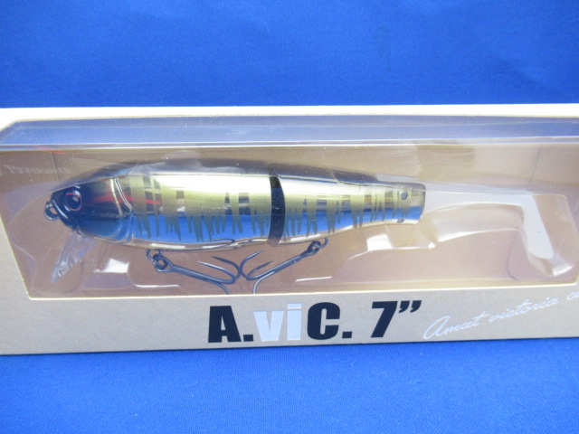 A.viC.7 (アヴィック)