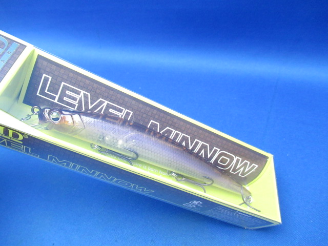 LEVEL MINNOW