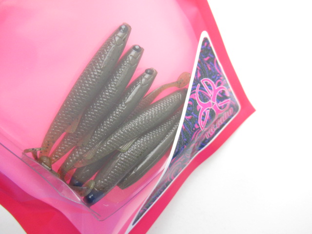 ウィッチシャッド 2.5”(ソルトイン)